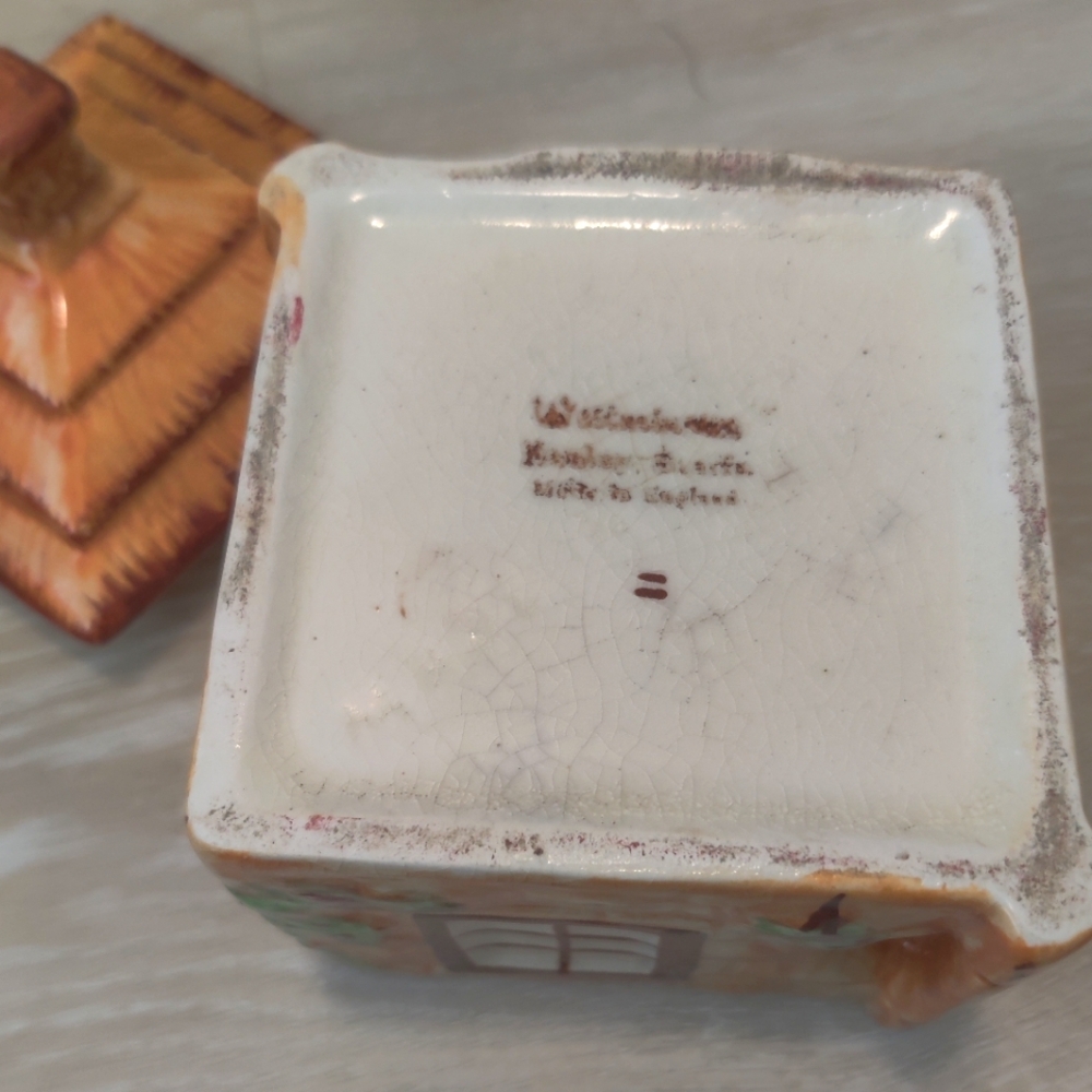 Vintage Westminster Cottage Sugar Bowl - Picture 6 of 6